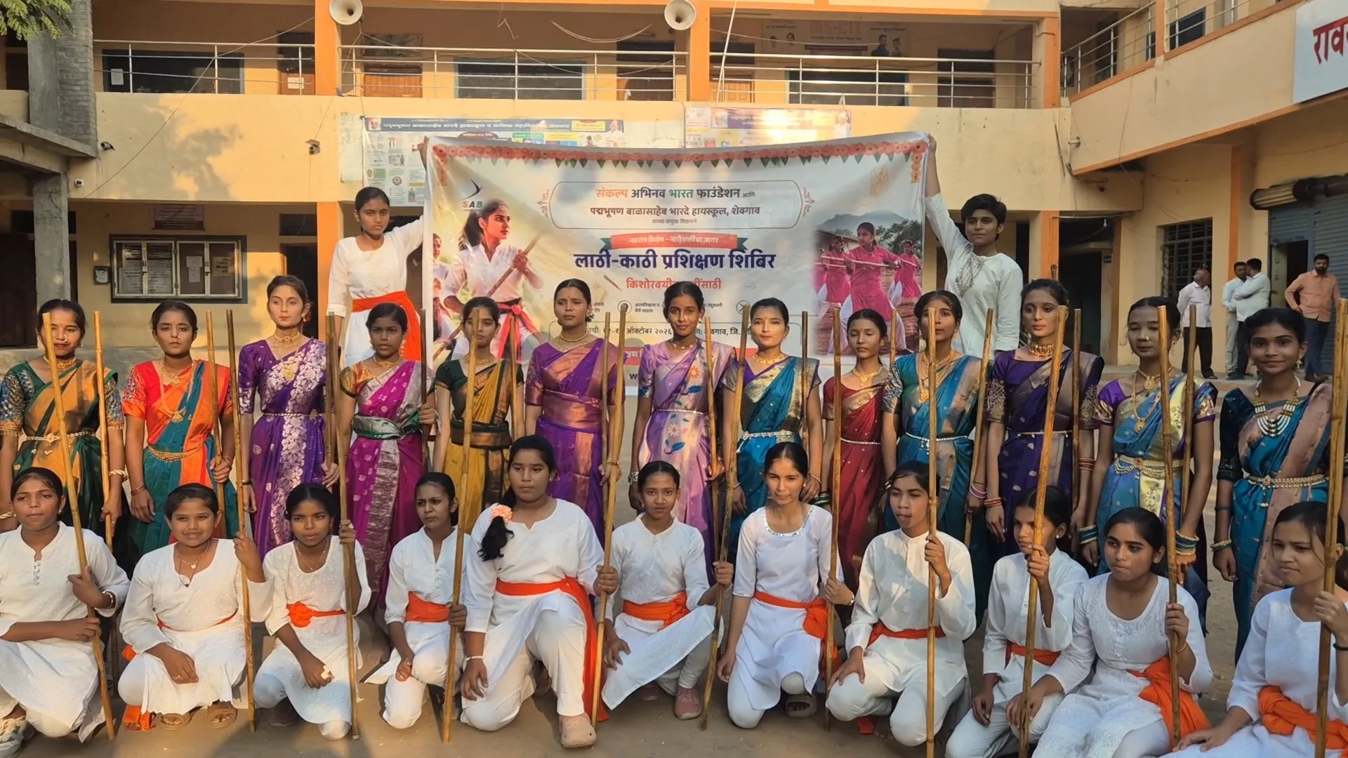 Girls of Bharde Highschool, Shevgaon with their lathis at the Lathi Kathi camp